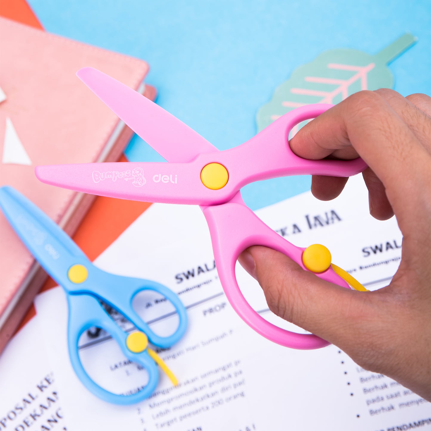 School Scissors - Deli