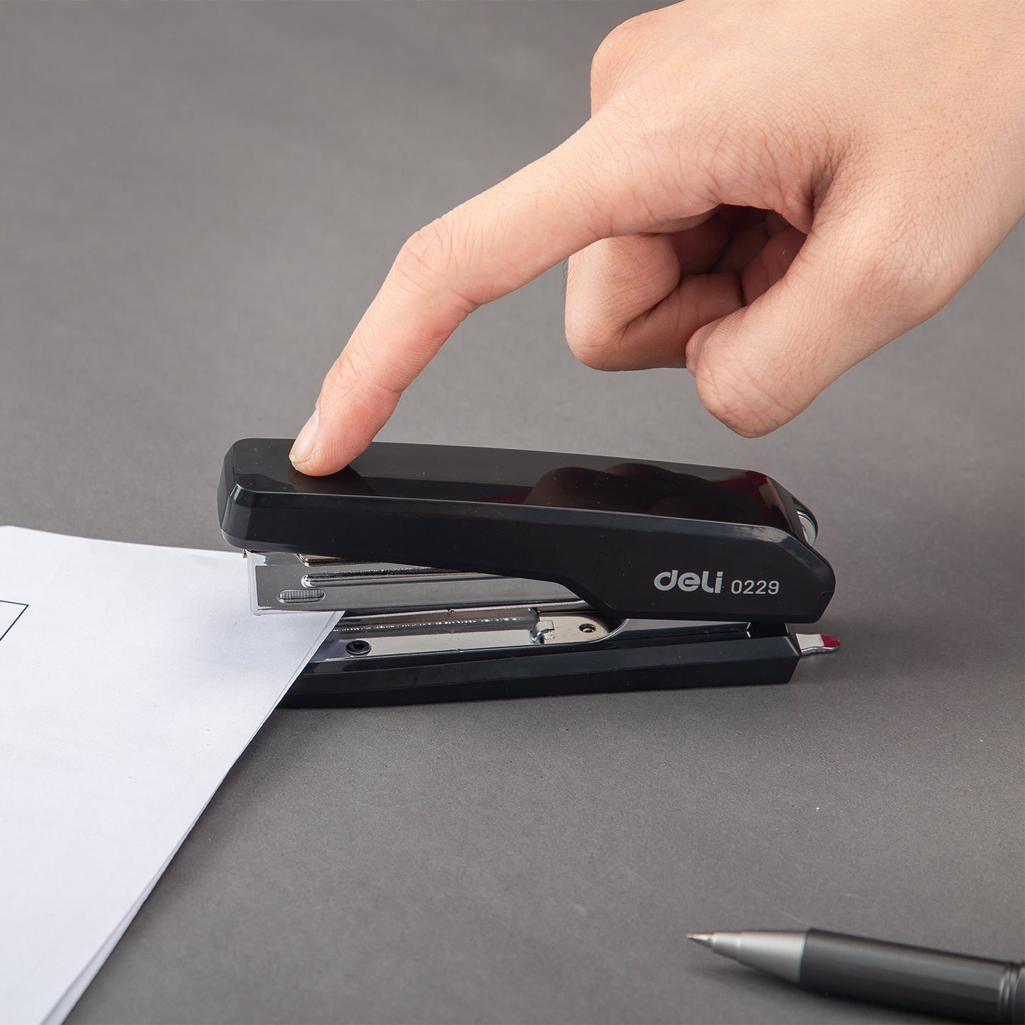 Deli Stapler